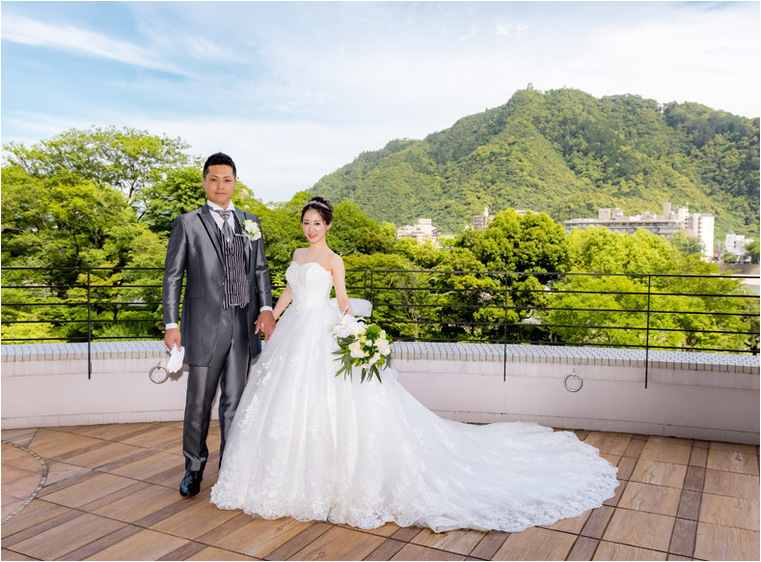 10頁目：結婚式アルバム