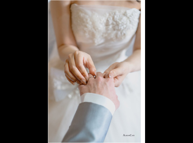 10頁目：結婚式アルバム